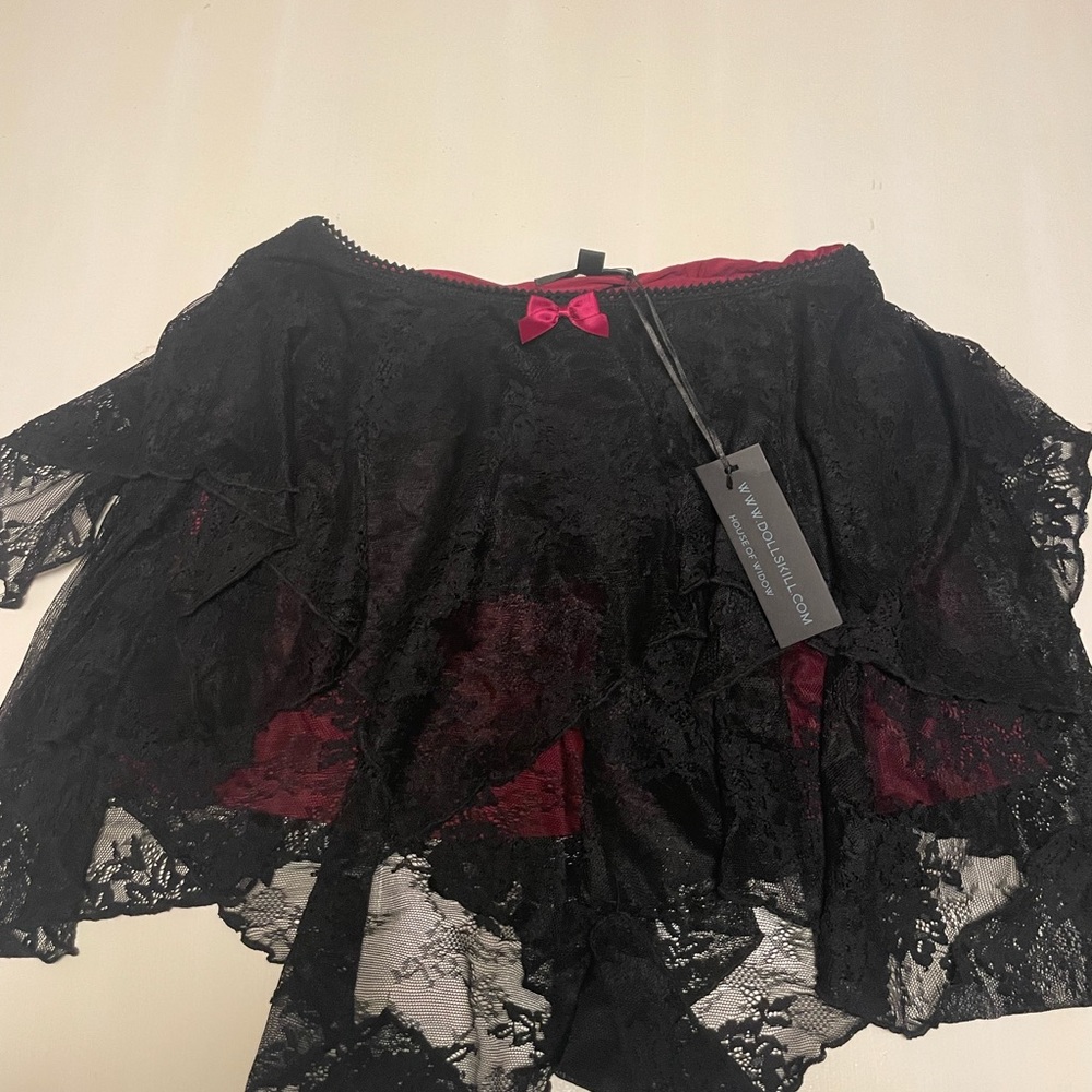 Dolls kill widow lace skirt size small NWT